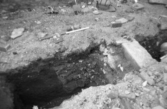 153-5 South Street
Film 1
Frame 3 - East facing section of trench A - from north-west
