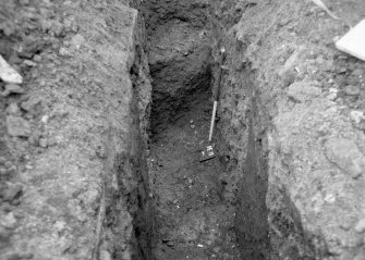 153-5 South Street
Film 1
Frame 12 - South facing section of trench B - from north
