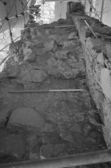 Inverlochy Castle
Frame 5 - Crown of rubble masonry on wall-head; from west
