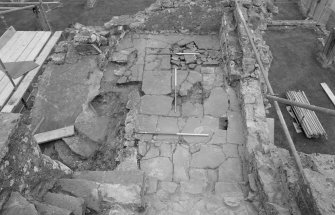 Kinloss Abbey
Excavation, July 1995
Film 1
Frame 10 - North apartment - from south
