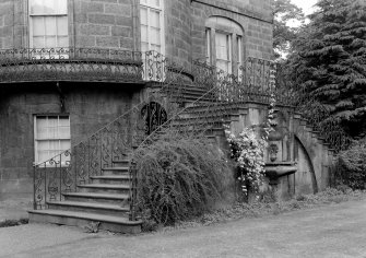 View of stair and fountain on S front of Ravelston House, Edinburgh, from SW.