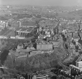 Oblique aerial view centred on Edinburgh Castle.