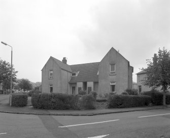 View from SW at junction with George Street.