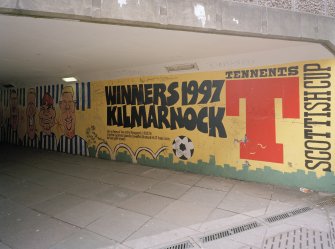 Detail of graffitti at the entrance.