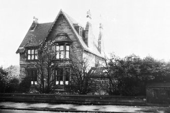 Glasgow, 15 St. Andrew's Drive, Lincoln Villa.
General view from South.