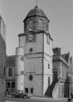 View of the Tolbooth, Dysart, from W.