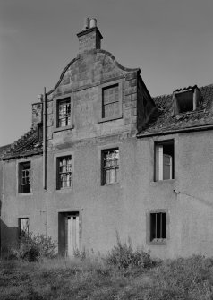 View of rear elevation of 7 Fitzroy Street, Dysart.
