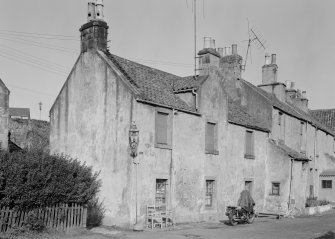 View of 7 Panha', Dysart, from SW.