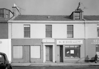 View of 25-29 Princes Street, Ardrossan, from SW, showing Kerr & Co.