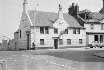 View of the Black Bull Inn, 72 High Street, Johnstone, from S.