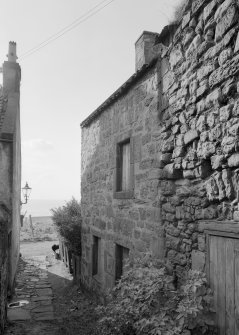 View of E facade of the Salmon Fisher's House, Panha', Dysart, from Saut Girnal Wynd.