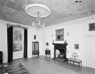 Interior.
General view of ground floor W apartment.