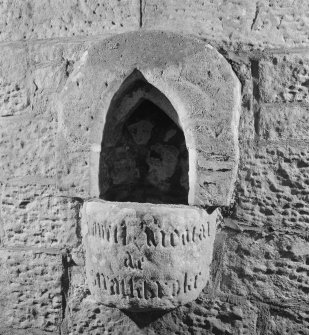 View of niche with basin inscribed 'Sancti Nicolai de Strathbroke', now at Carlowrie.
Small wall sculpture with inscription. (Originally from NT07SE 5; 0757 7269; West Lothian, Uphall: St Nicholas's Church)