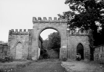 General view of gateway