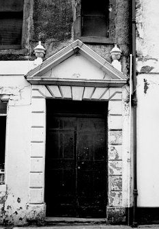 Detail showing Kirk Wynd door