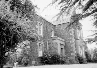 Dunvegan, Cupar Road.
General view from within grounds.