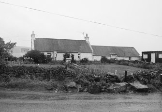 Aberdeen, 10 and 11 Burnbanks.
General view.