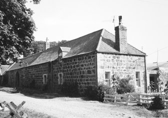 General view of houses.