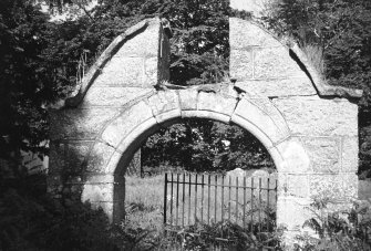 View of gateway to churchyard.