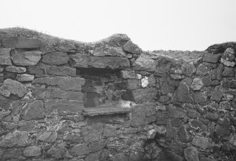 Interior.
View of piscina.