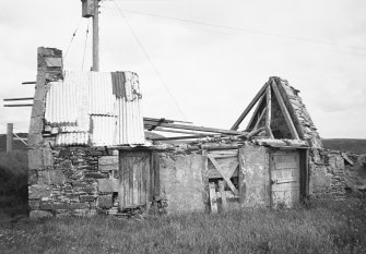 View of unidentified cottage.