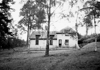 General view of laundry and cottage