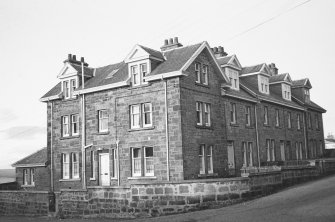 General view of Nos 1, 2, 3, 4 and 5 George Street