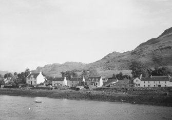 Dornie.
General view of village.