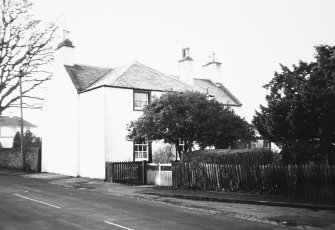 Cramond, the Old Schoolhouse
View from North East