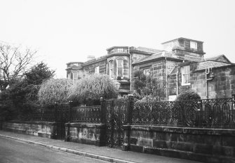 Edinburgh, Boswall Road, Manor House.
General view from South.