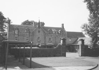 Craigie Policies, Criagie Steading.
View from front.