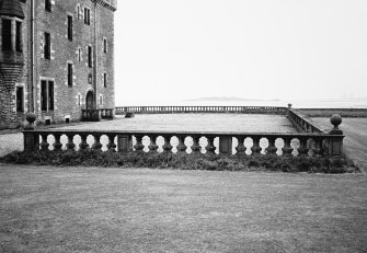 Barnbougle Castle.
View of garden terrace.