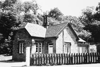Dalmeny House, Leuchold Gate Lodge.
View from South.
