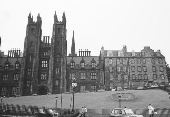 General view of New College frontage