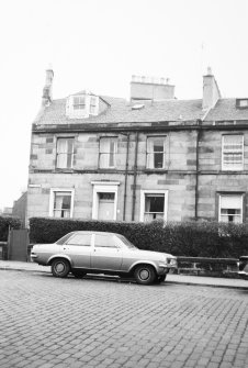 Edinburgh, 30 North Fort Street.
General view.