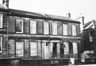 Edinburgh, Portobello, 7, 8 James Street.
General view from South-East.