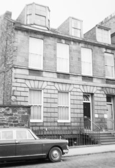 Edinburgh, Leith, 10 South Fort Street
General view of house front from street