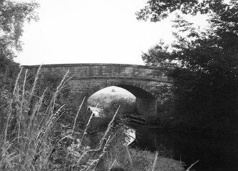 Union Canal, Gogar Moor bridge, no. 14.
General view.