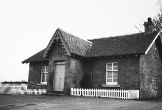 Bonnington Mains, Lodge.
View of Lodge.