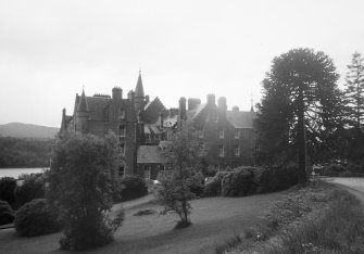 Loch Awe, Loch Awe Hotel.
General view from South-West.