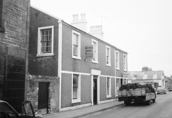 Dunoon, George Street, George Hotel.
General view from George Street.
