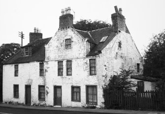 Glasgow, Carmunnock, 8-8a Kirk Road, Begg's House.
General view from East.
