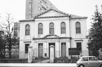 Glasgow, 2091 Pollokshaws Road, Pollok United Presbyterian Church
General view from North.
