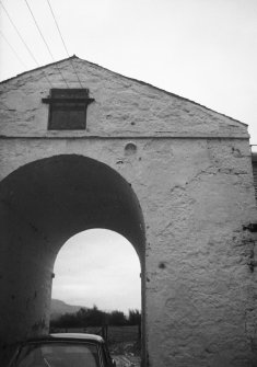 Detail of archway.