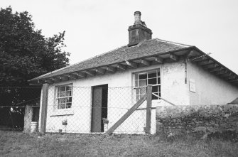 Ayton House North-East Lodge
General view.