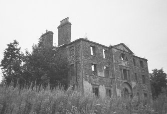 Ardoch House
General view of house in state of dereliction.