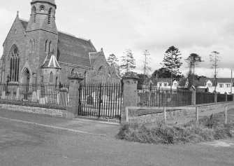 Ardler Churchyard
General view.