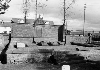 Ardler Churchyard, Carmichael Enclosure
General view.