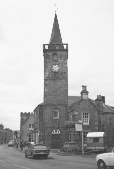 Kinross, High Street, Clocktower.
View from North.