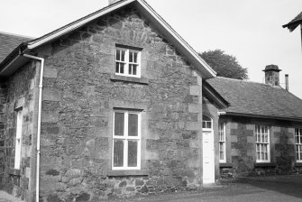 Kinfauns, Kinfauns Schoolhouse.
General view.